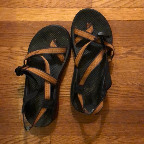 Orange Chaco z2